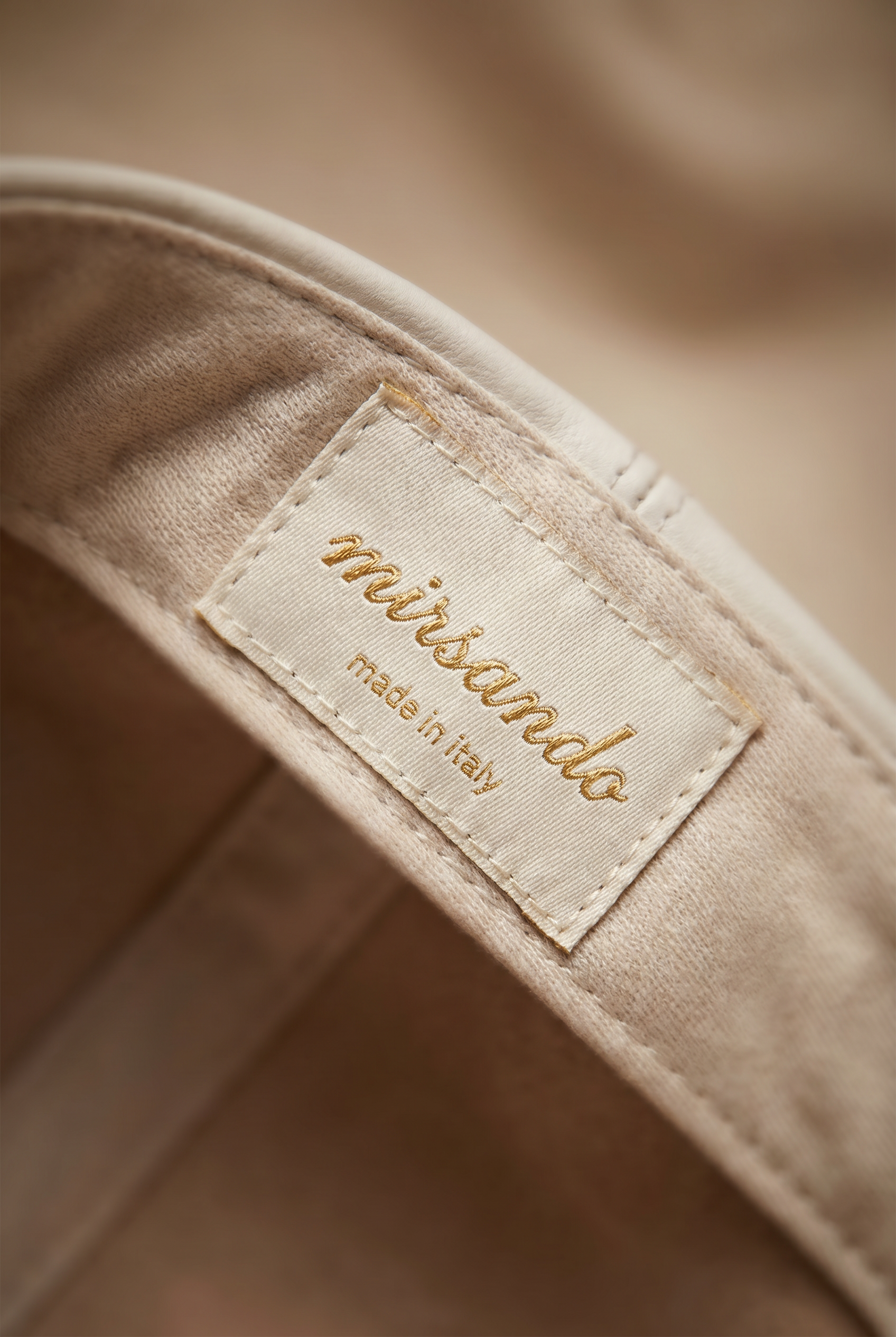 Mirsando White Cap