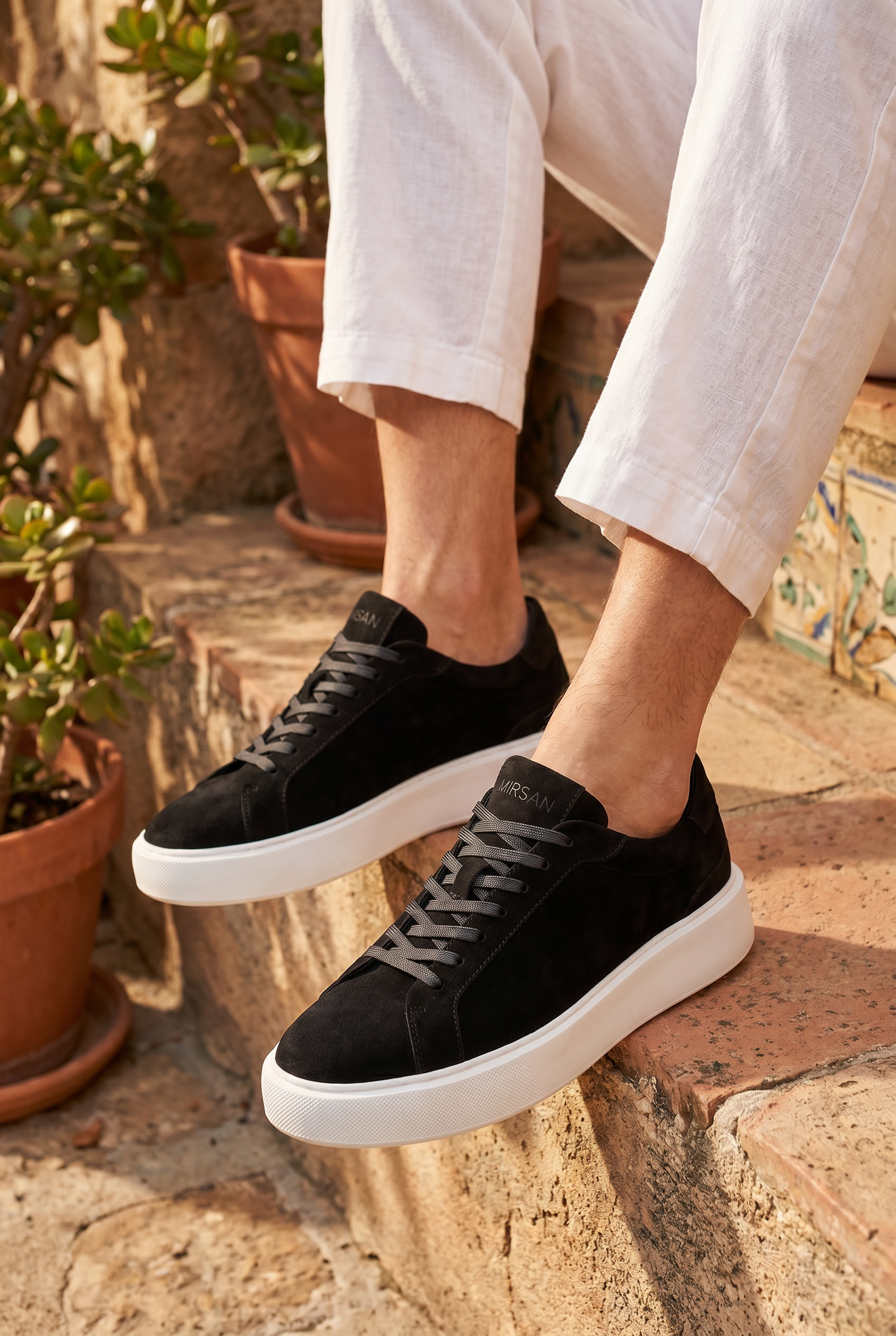 Mirsotrino Suede Trainer Black