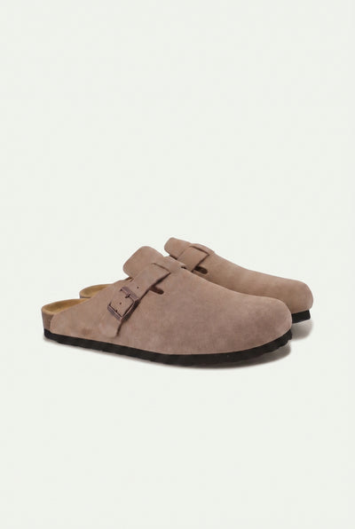 Old Money Suede Clogs Beige
