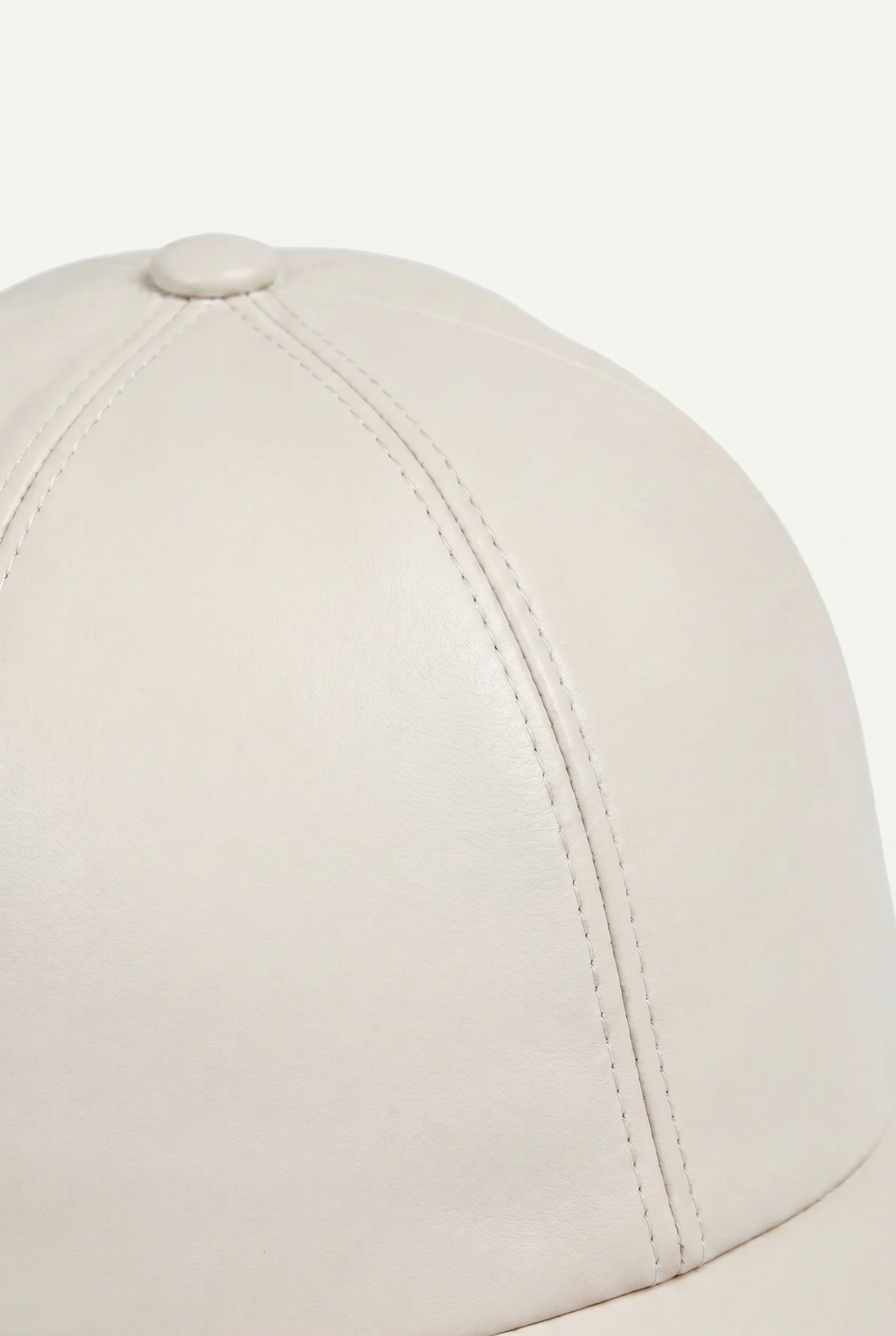 Mirsando White Cap
