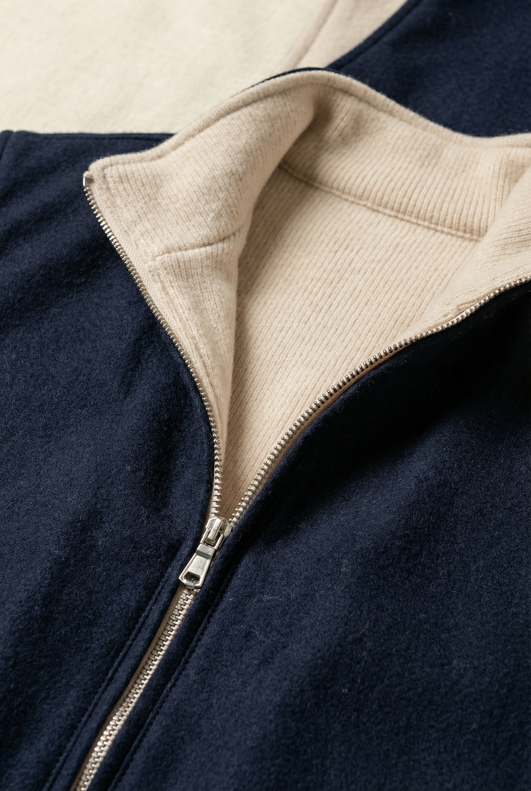 Reversible Wool Gilet | Beige/Navy
