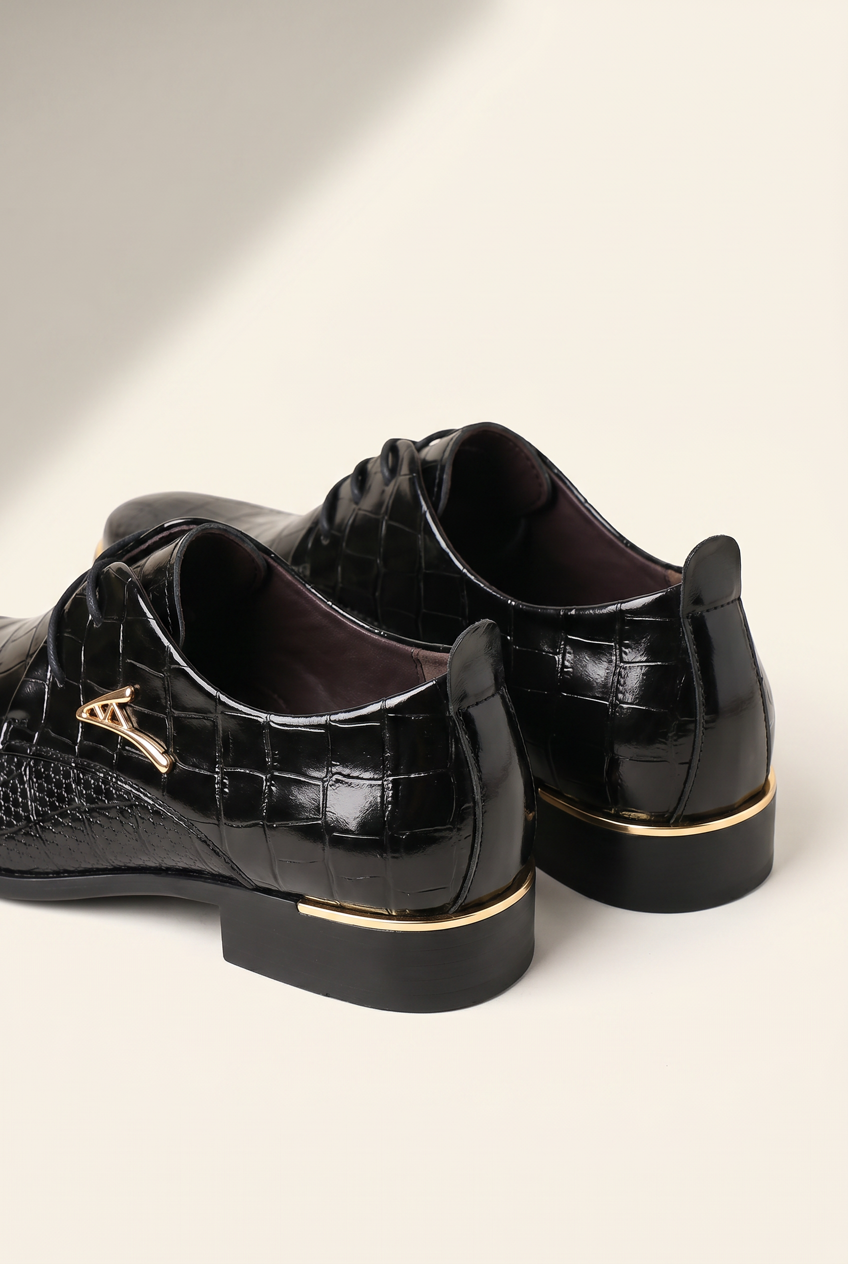 Vittorio™ Noir Derbies